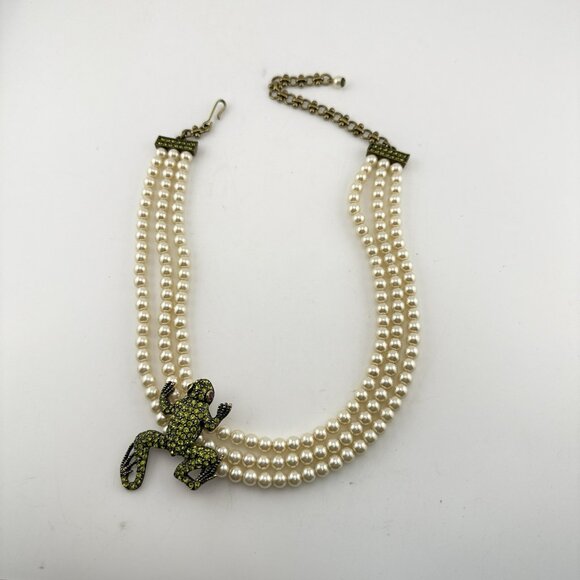 Heidi Daus Necklace Frog Toad Green Kissing Frog Pearl Crystal Triple Strand - Picture 6 of 15